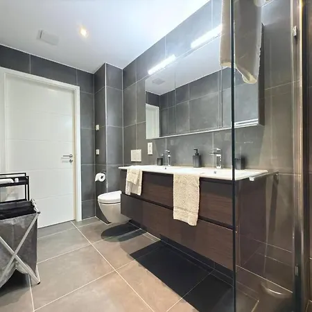 Charming One Bedroom Flat With Terrace-belv1 エシュ＝シュル＝アルゼット