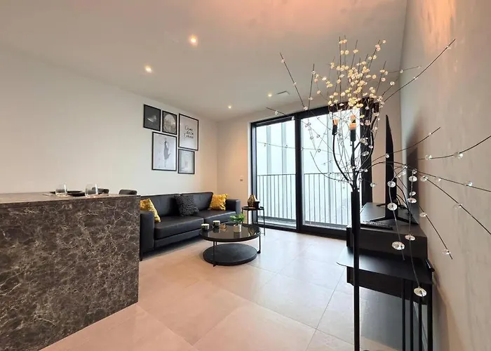 Charming One Bedroom Flat With Terrace-belv1